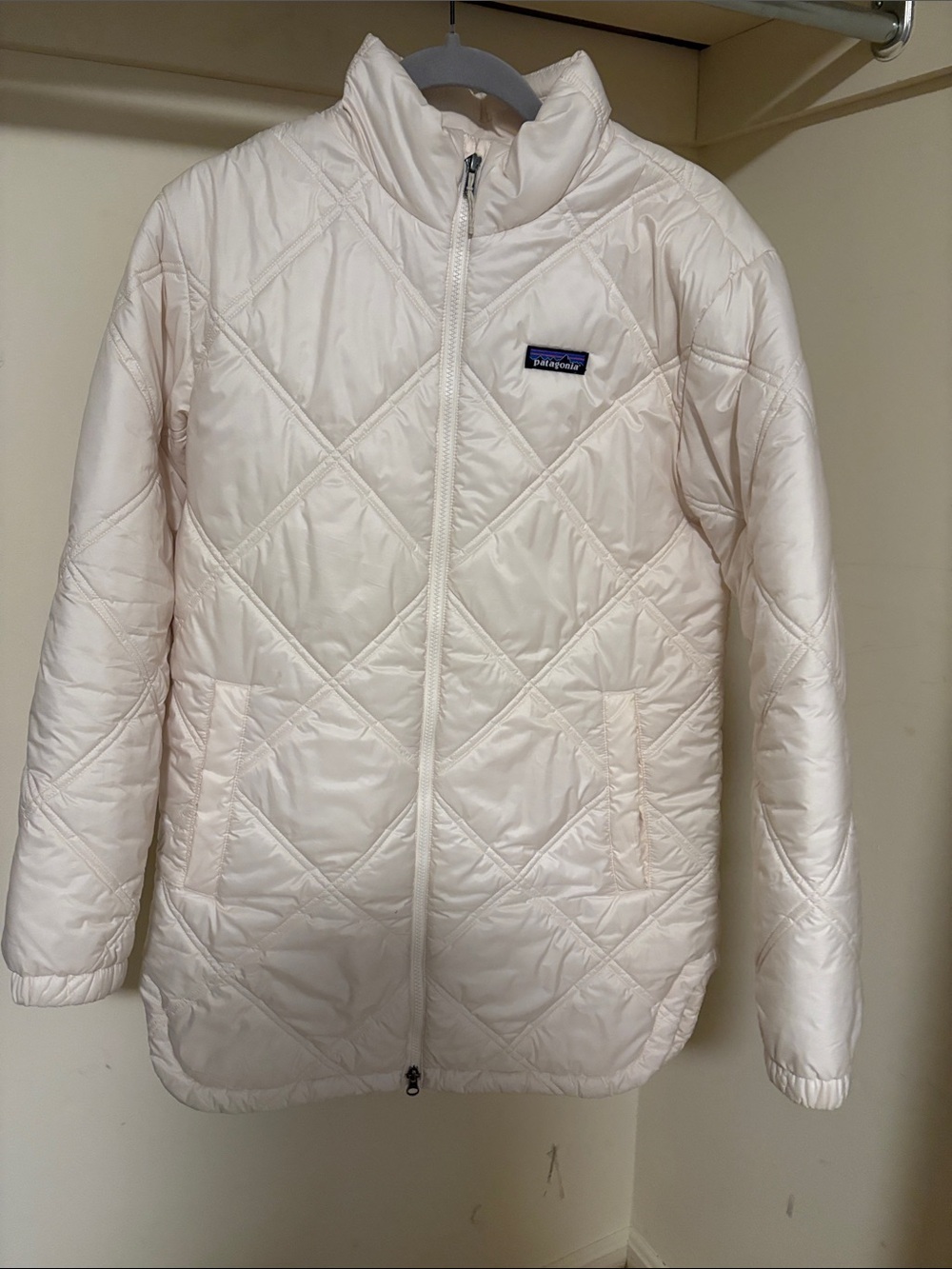 Patagonia Women's Off-White Quilted Puffer Jacket